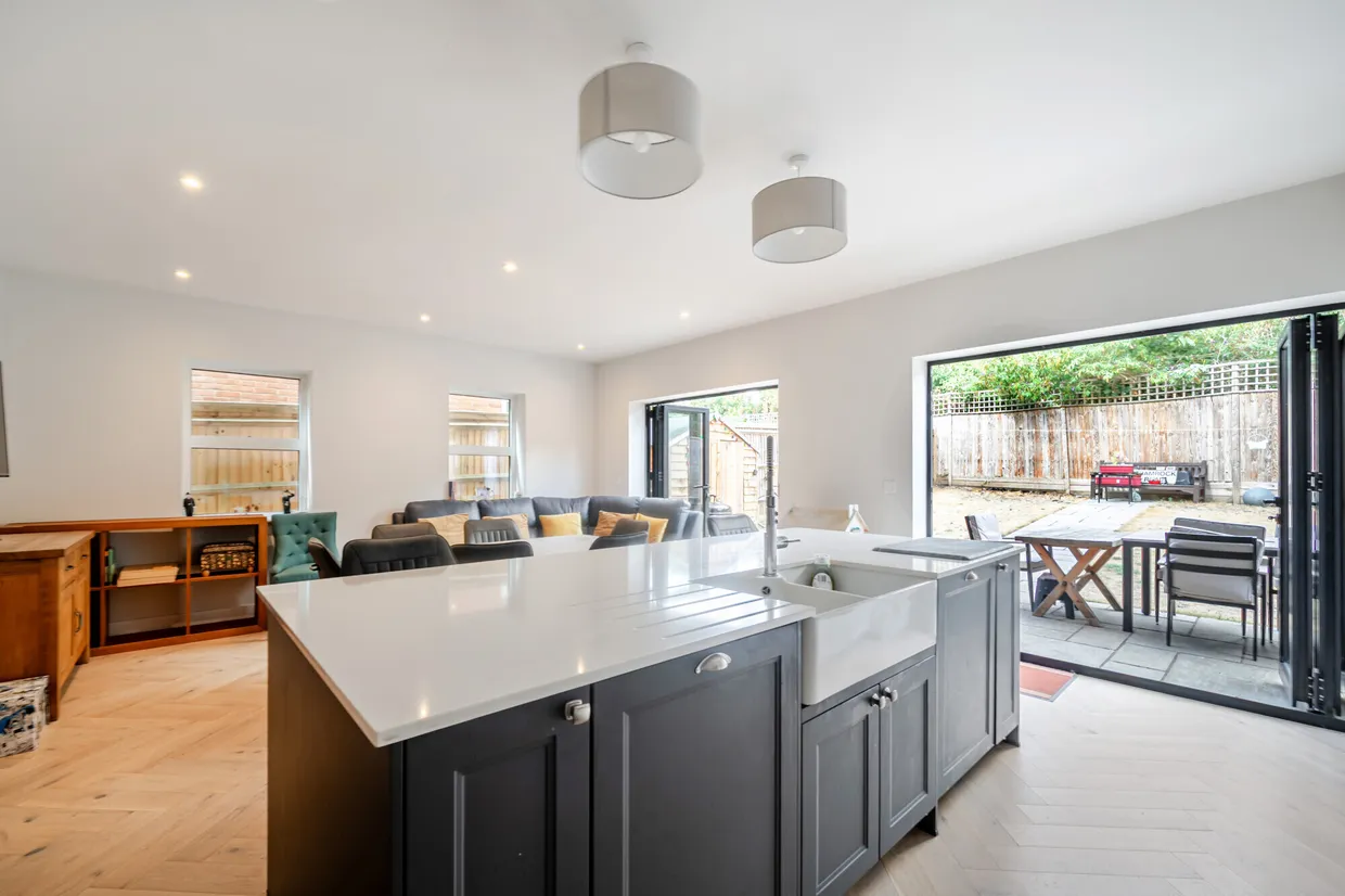 Brunswick Close, Epsom, KT17 photo 3