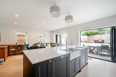 Brunswick Close, Epsom, KT17 photo 3