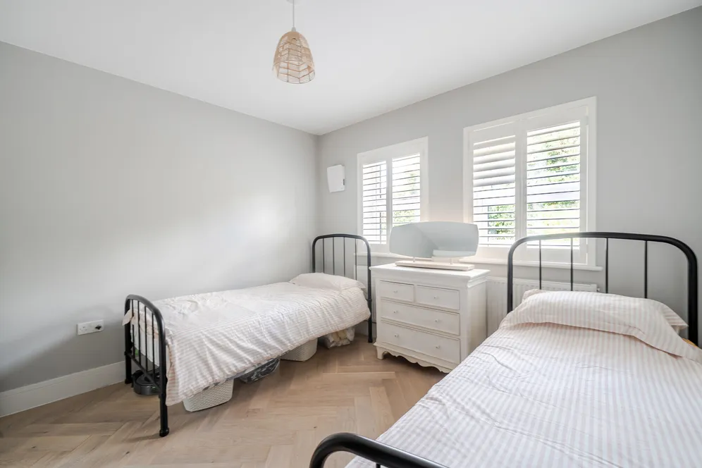 Brunswick Close, Epsom, KT17 photo 16