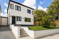 Highview Avenue, Edgware, HA8 photo 1