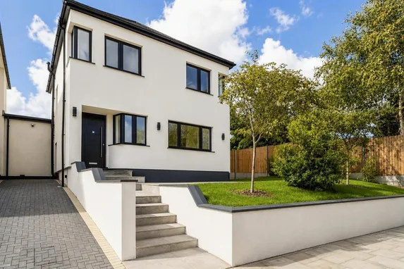 Highview Avenue, Edgware, HA8