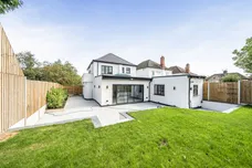 Highview Avenue, Edgware, HA8 photo 2