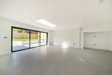 Highview Avenue, Edgware, HA8 photo 13