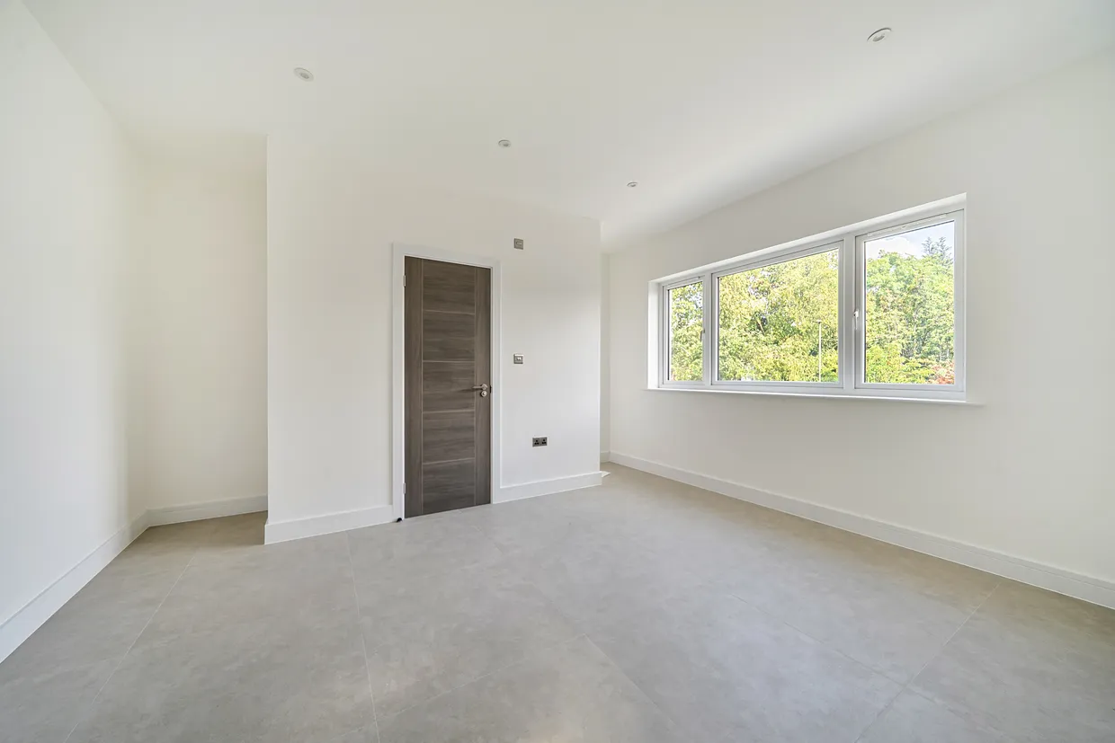 Highview Avenue, Edgware, HA8 photo 15