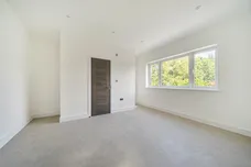 Highview Avenue, Edgware, HA8 photo 15