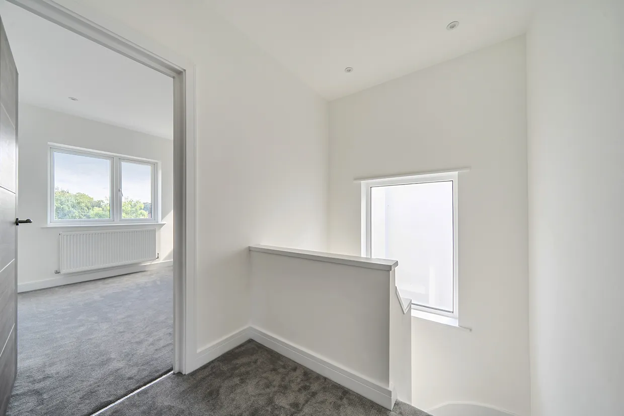 Highview Avenue, Edgware, HA8 photo 19