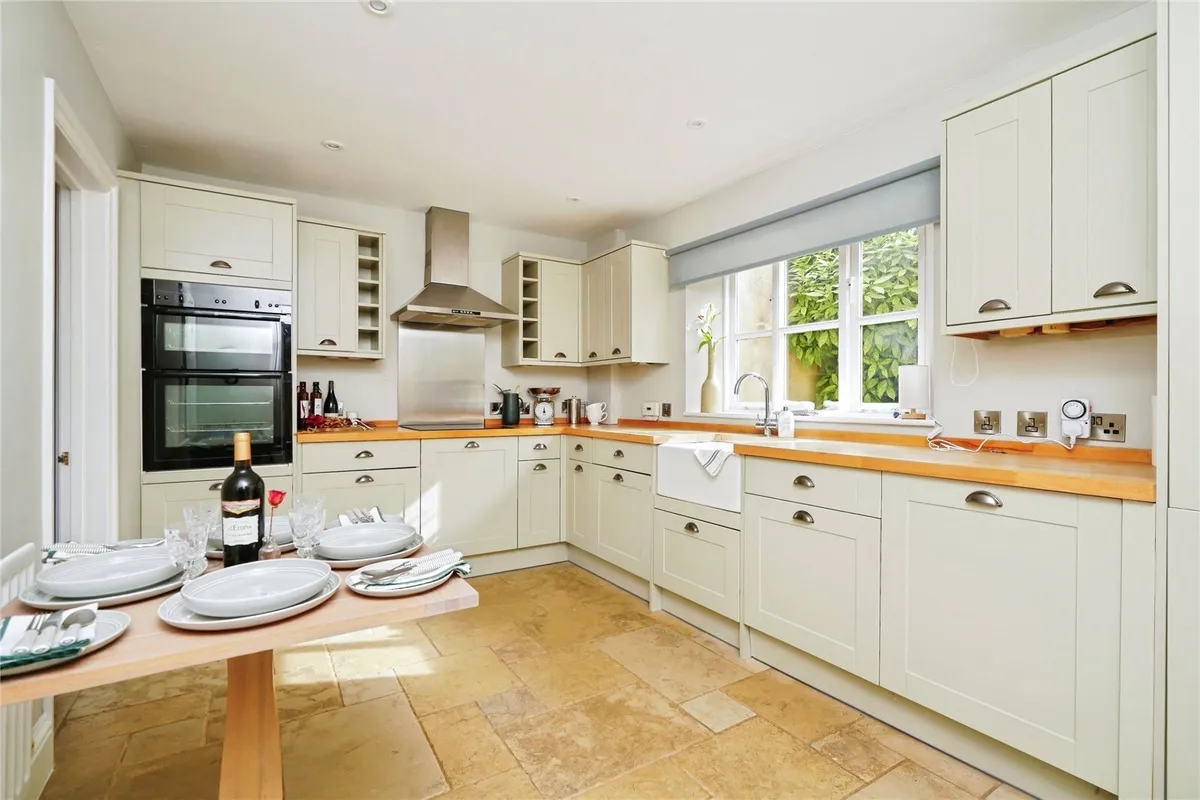Sweeps Lane, Burford, Oxfordshire, OX18