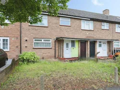 Charlock Way, Watfordphoto
