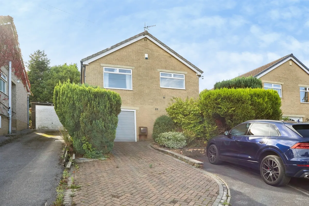 Oak Bank Crescent, Oakworth, Keighley