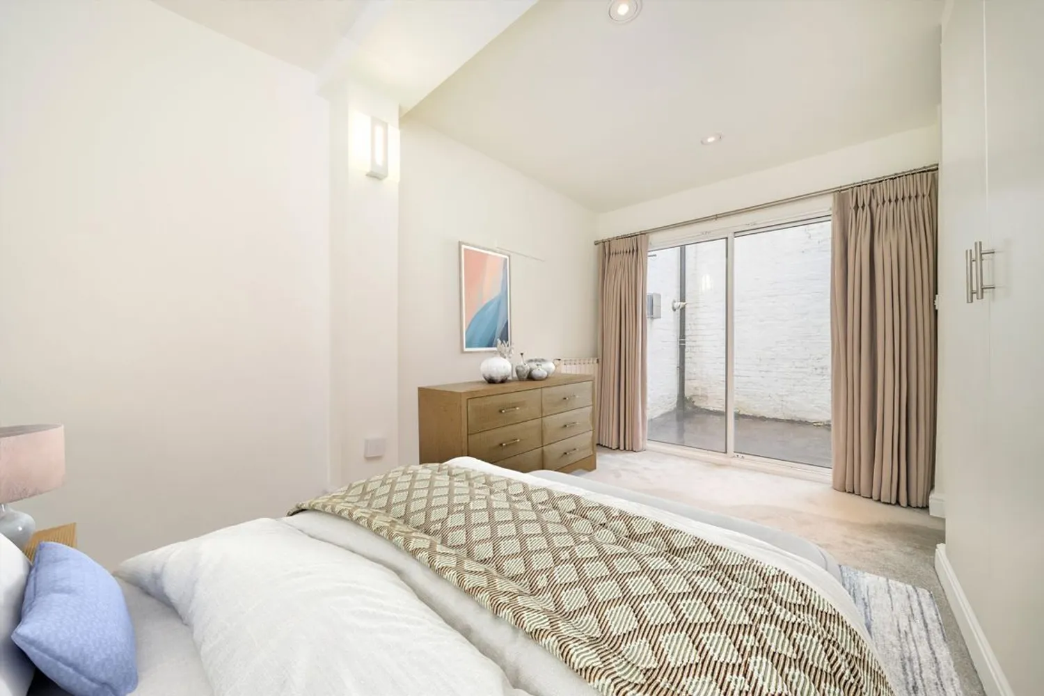 West Warwick Place, London, SW1V photo 5