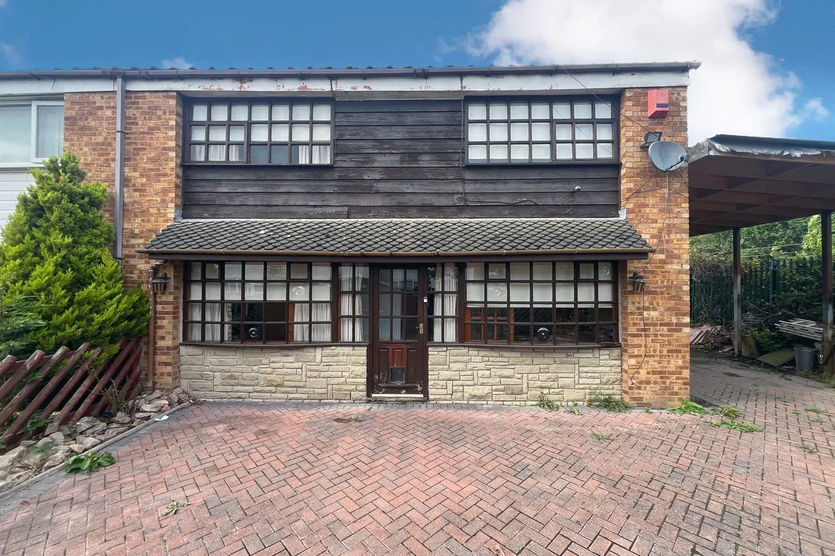 Aire Place, Winsford