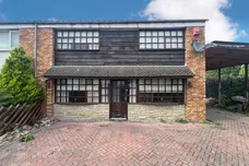 Aire Place, Winsford