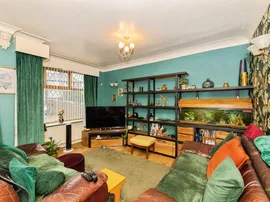 Raymond Drive, Bradford thumb 2