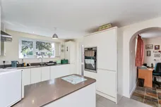 St. Peters Way, Mickle Trafford, Chester