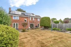 St. Peters Way, Mickle Trafford, Chester