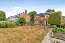 St. Peters Way, Mickle Trafford, Chester