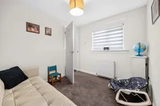 Heron Place, Johnstone