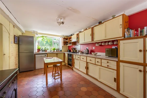 Pixham Lane, Pixham, RH4 photo 6