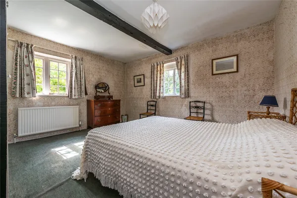 Pixham Lane, Pixham, RH4 photo 14