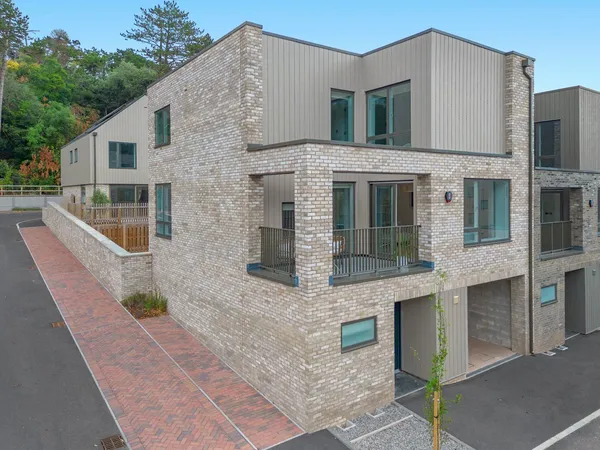 Ansteys Cove Road, Torquay, TQ1 photo 12