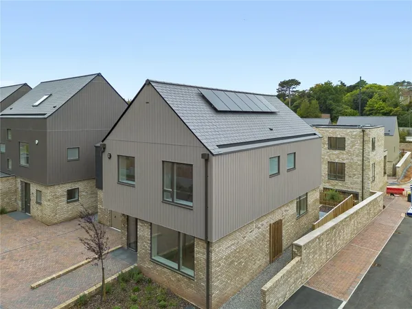 Ansteys Cove Road, Torquay, TQ1 photo 26