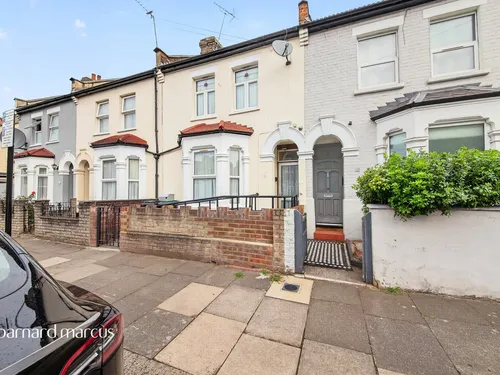 Seymour Avenue, Londonphoto