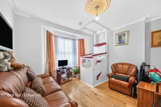 Seymour Avenue, London
