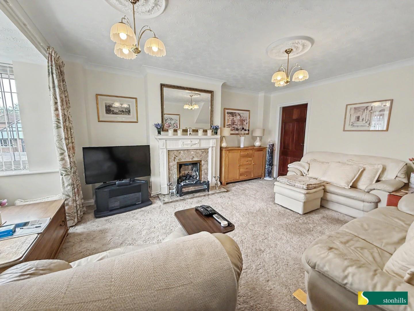 Frosty Hollow, East Hunsbury, Northampton Image 3