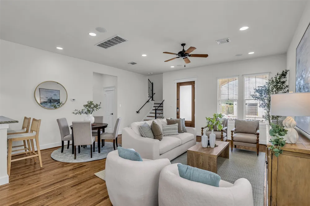 1122 W 18th St, Houston, TX 77008