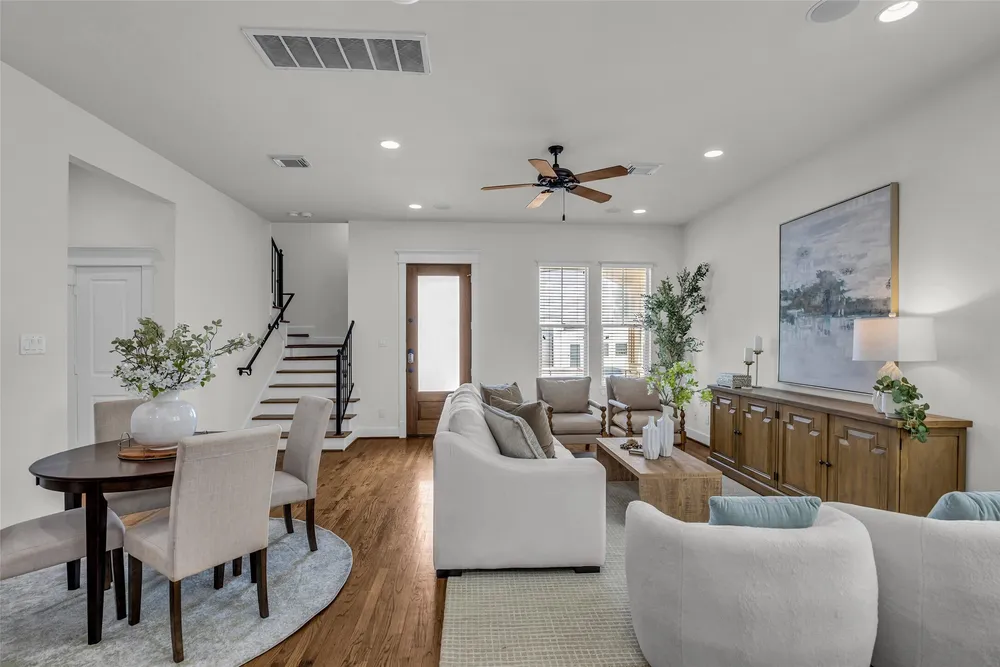 1122 W 18th St, Houston, TX 77008