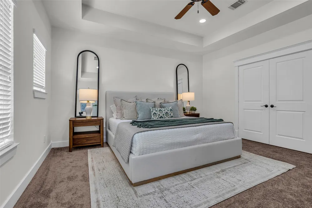 1122 W 18th St, Houston, TX 77008