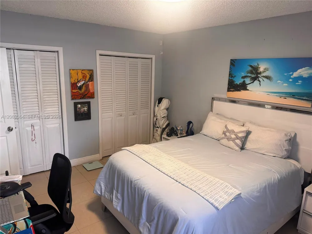 1750 71st St, Miami Beach, FL 33141