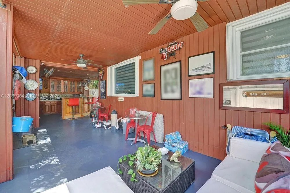 1750 71st St, Miami Beach, FL 33141
