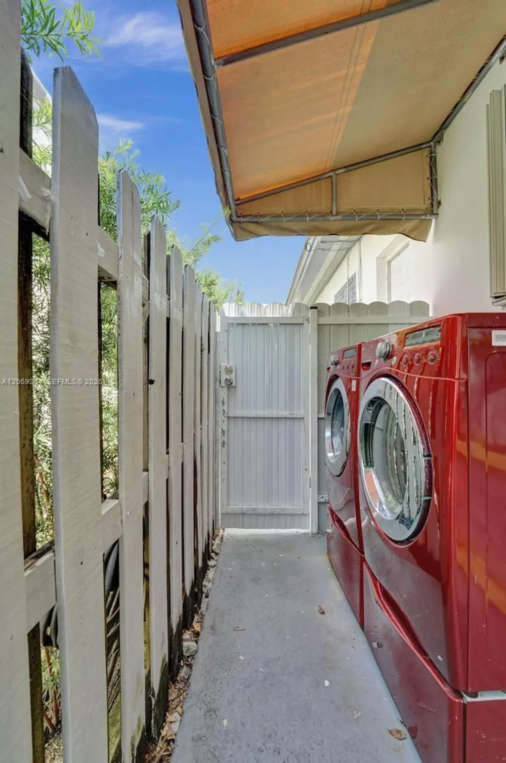 1750 71st St, Miami Beach, FL 33141