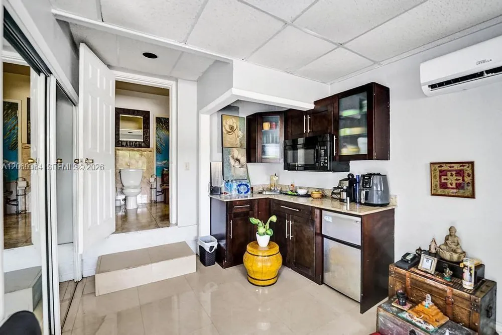 1750 71st St, Miami Beach, FL 33141
