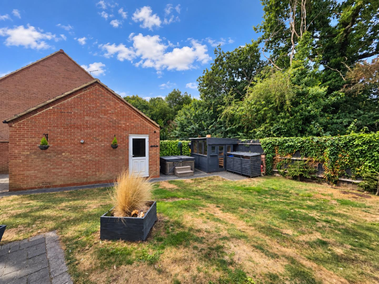 Ladymead Close, West Hunsbury, Northampton Image 15