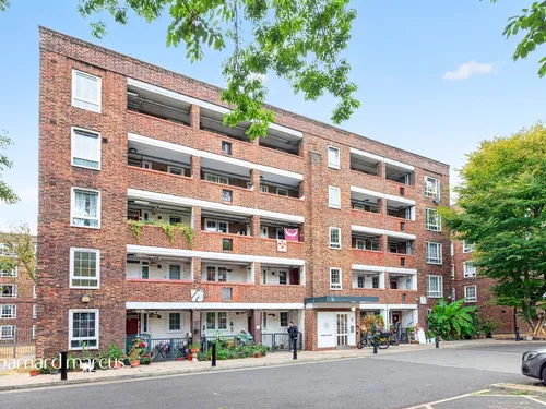 Meadow Road, Londonphoto