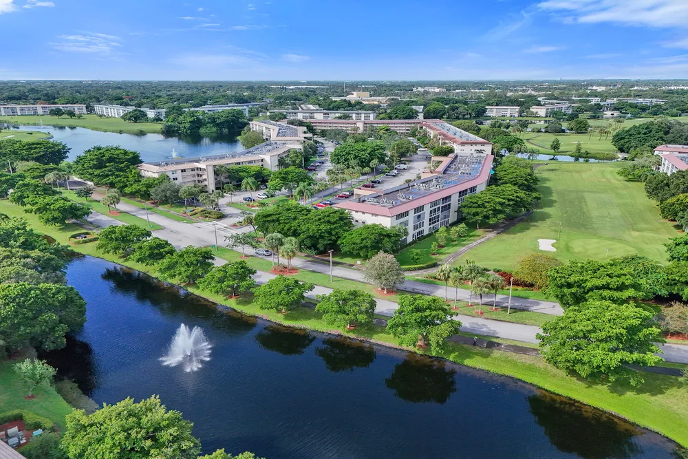 2003 Granada Dr, Coconut Creek, FL 33066