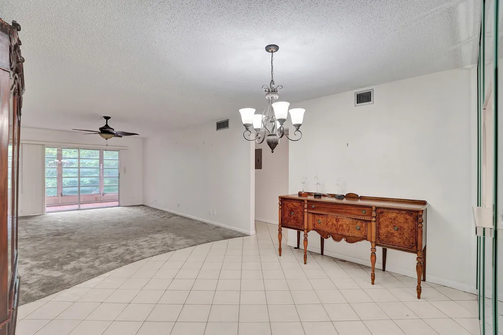 2003 Granada Dr, Coconut Creek, FL 33066