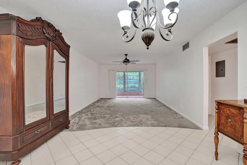 2003 Granada Dr, Coconut Creek, FL 33066