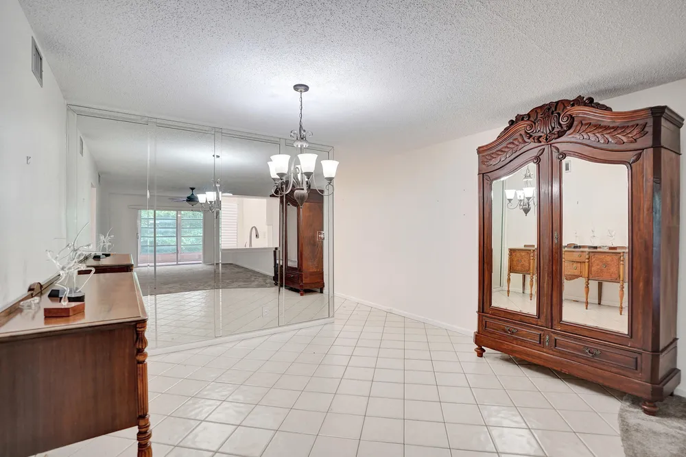 2003 Granada Dr, Coconut Creek, FL 33066