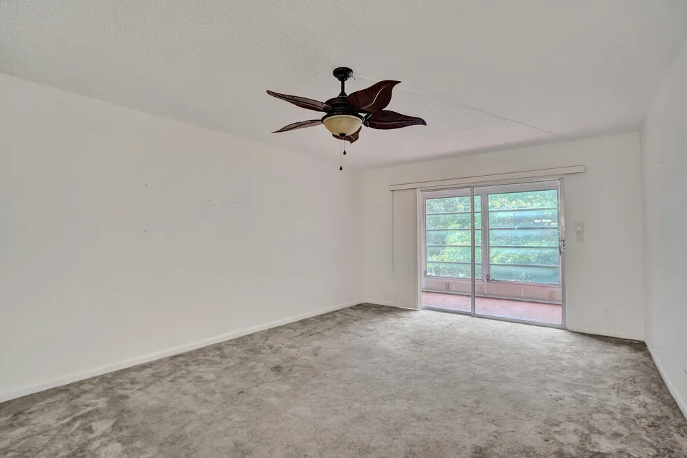2003 Granada Dr, Coconut Creek, FL 33066