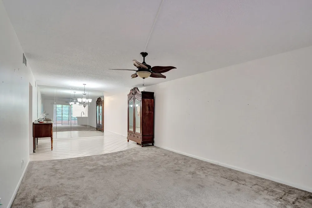 2003 Granada Dr, Coconut Creek, FL 33066