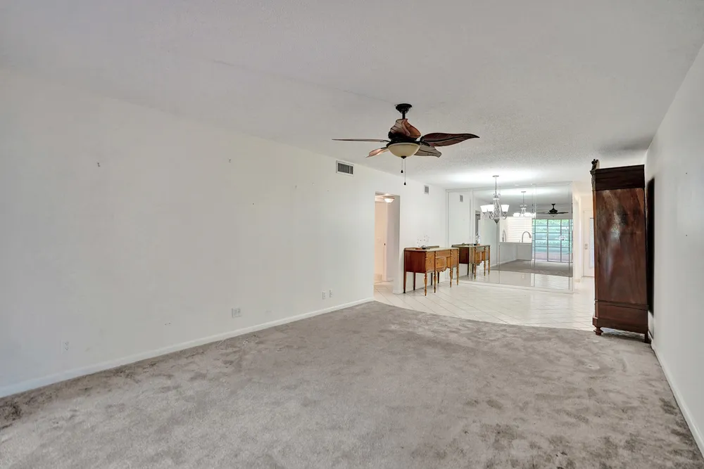 2003 Granada Dr, Coconut Creek, FL 33066
