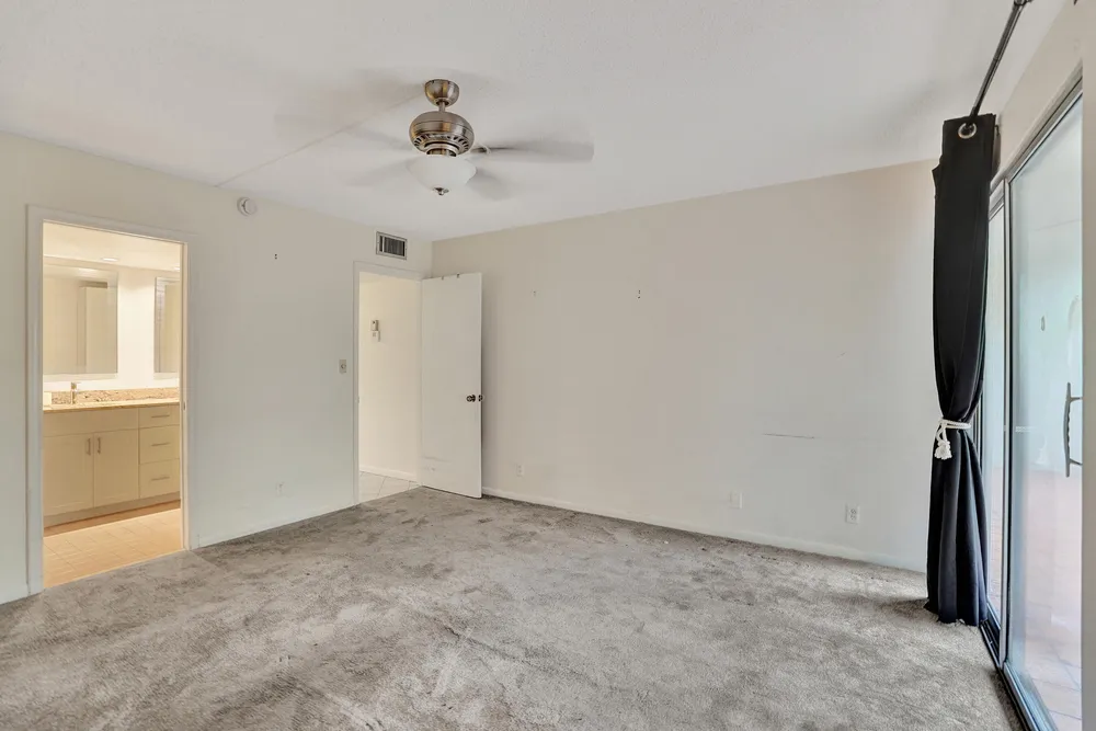 2003 Granada Dr, Coconut Creek, FL 33066