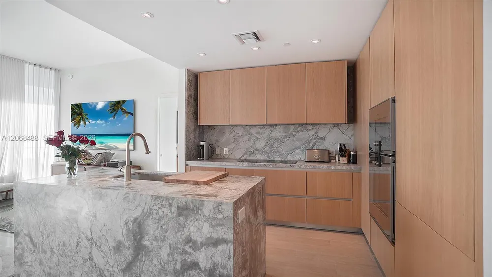 500 Alton Rd, Miami Beach, FL 33139