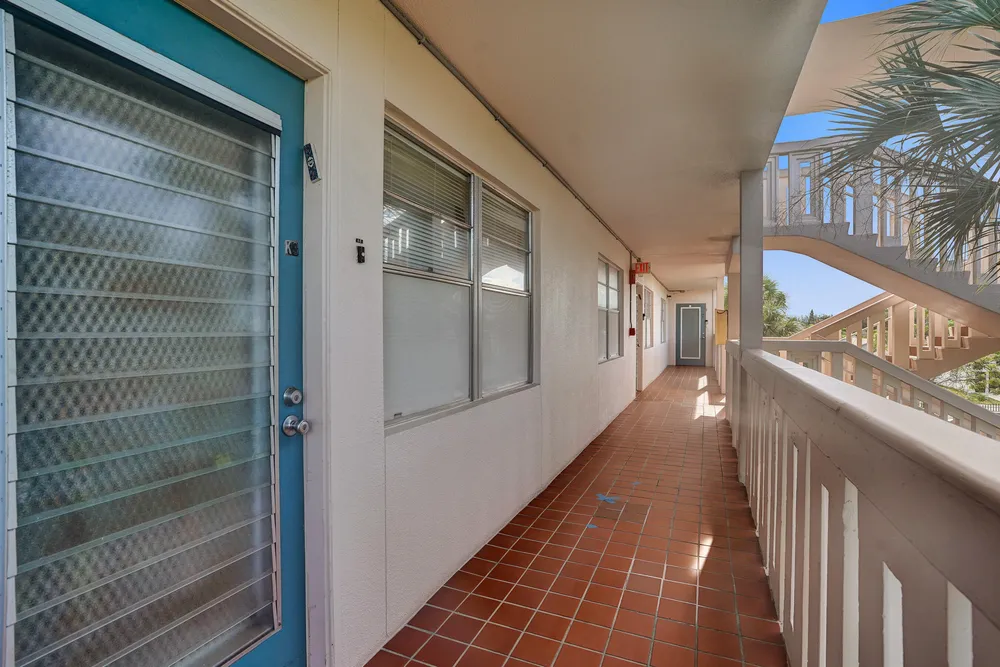 2003 Granada Dr, Coconut Creek, FL 33066