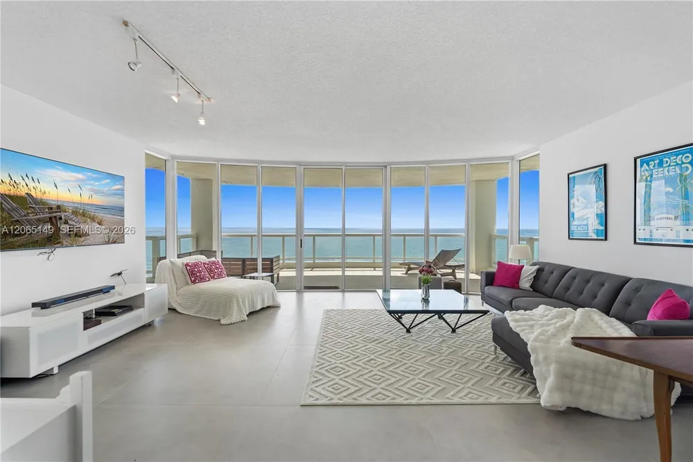 4201 Collins Ave, Miami Beach, FL 33140