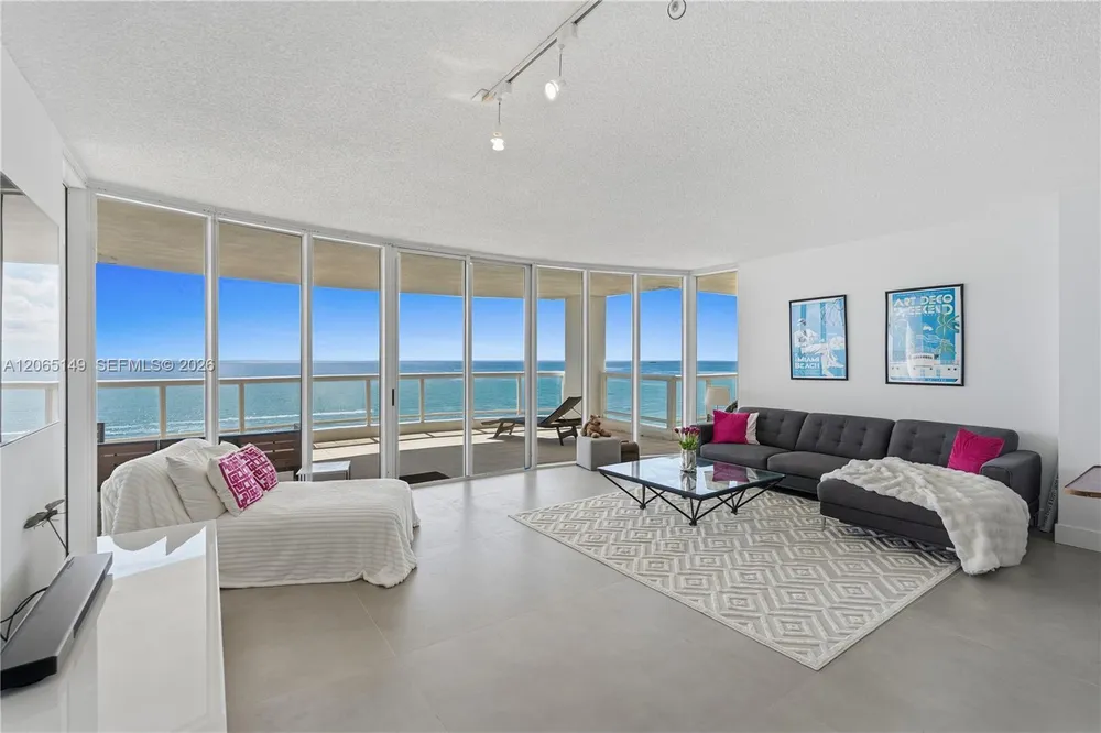 4201 Collins Ave, Miami Beach, FL 33140