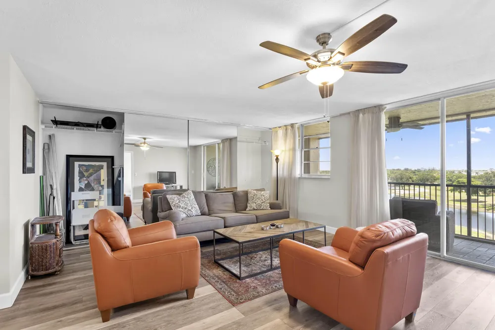 3150 W Rolling Hills Circle, Davie, FL 33328